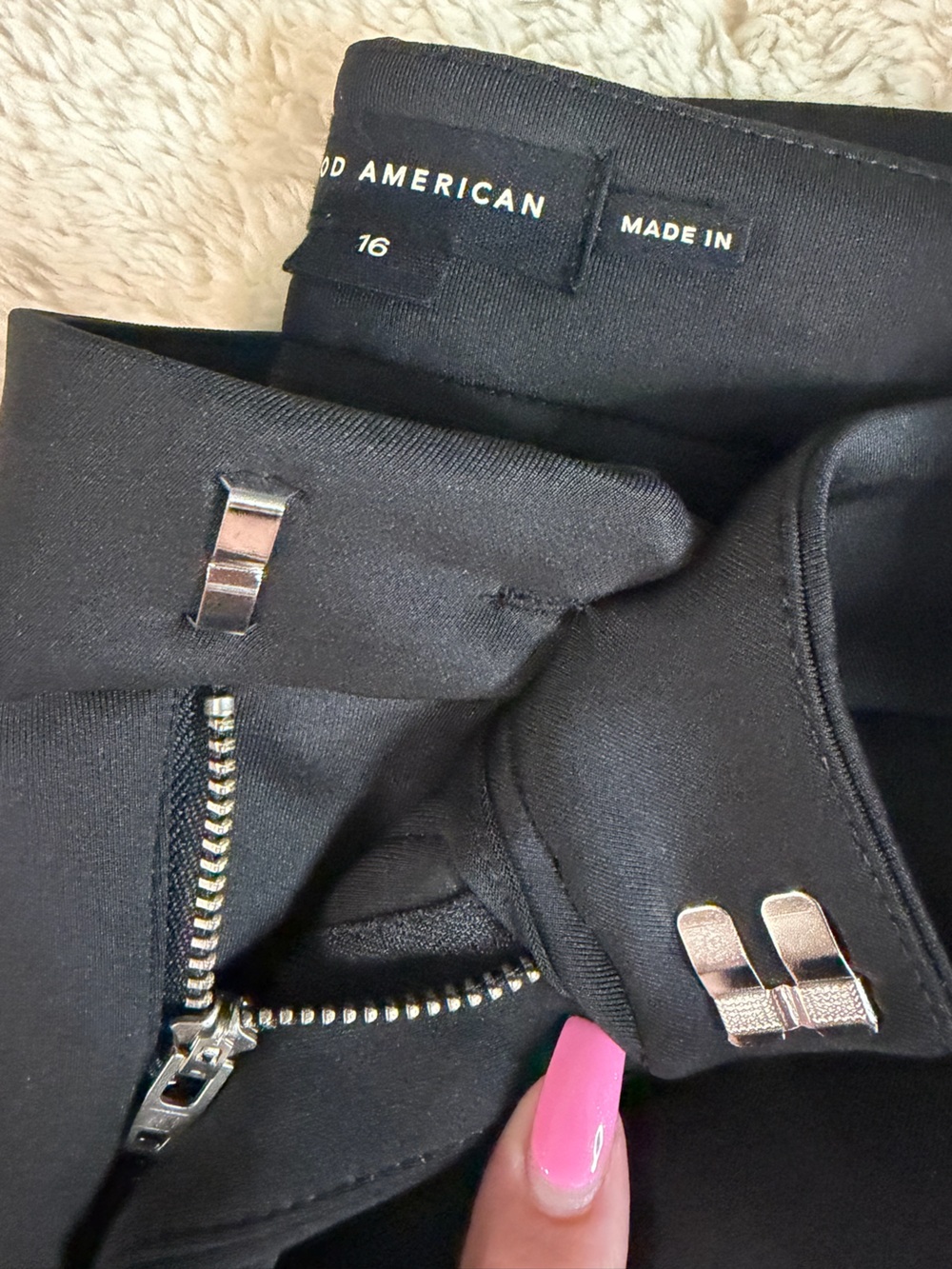 Good American Black Tailored Dress Pants - Picture 4 of 7